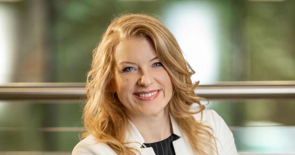 Frances Cronlund Professional Headshot